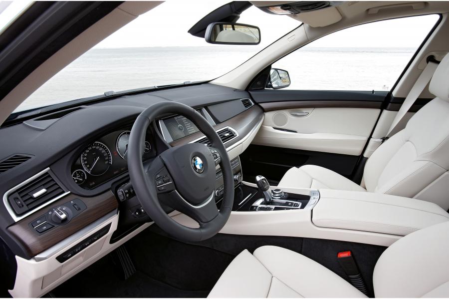  BMW 5-Series GT 2010 года  (фото 18 из 133)
